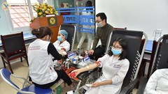 Cán bộ nhân viên MED GROUP sôi nổi tham gia hiến máu tình nguyện đầu năm