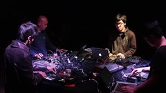 Nhạc thể nghiệm​​​​​​​ gắn với kết nối di sản