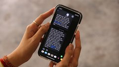 Nhà mạng phát thông báo khuyên người dân ở nhà trước mỗi cuộc gọi