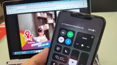 Nhà mạng gửi thông điệp 'Hãy ở nhà' tới điện thoại của người dùng