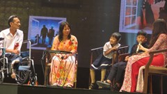 Lặng nghe những người khuyết tật kể chuyện hôn nhân
