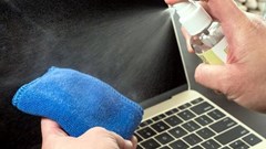 Mẹo làm sạch máy tính trong nháy mắt đánh bay Covid-19