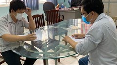 Triệu tập 2 vợ chồng thu mua sổ BHXH trục lợi bất chính