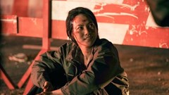 Diễn viên Phương Anh Đào" tả tơi" trên phim trường "Bằng chứng vô hình"