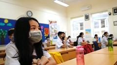 Học sinh vui mừng trở lại trường sau kỳ nghỉ vì dịch Covid-19