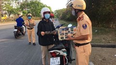 Từ 15.5, tổng kiểm soát phương tiện đường bộ: Được dừng tất cả các xe