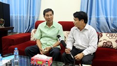 Người đưa bài hát “Bác Hồ một tình yêu bao la” đến với thính giả Lào