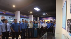 Khai mạc triển lãm Chủ tịch Hồ Chí Minh với giai cấp công nhân