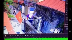 Xác minh clip liên quan đến việc học sinh đứng trước cổng trường