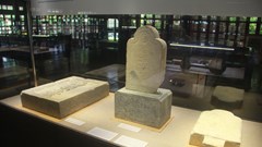 Những hiện vật dưới thời vua Gia Long được giới thiệu tại triển lãm