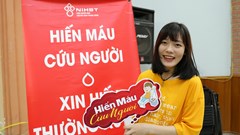 Giảng viên, sinh viên Trường Cao đẳng Du lịch Hà Nội sẻ chia giọt máu nghĩa tình