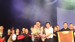 Bộ trưởng Nguyễn Ngọc Thiện xem vở múa rối “Thân phận nàng Kiều”