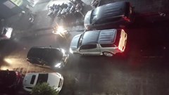 Nhường nhịn trong tham giao thông: (Bài 2) - Đừng là hai con dê qua cầu