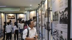 Nhiều tư liệu quý trong triển lãm 700 năm đô thị Đà Nẵng