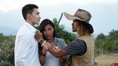 Về miền nắng cháy cùng “Cát đỏ”