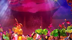 Sân khấu hóa diễn xướng Hầu đồng