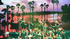 Du ngoạn chiều dài văn hóa với Duca Show