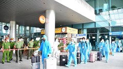 Từ 5.8, chuyên gia nhập cảnh Việt Nam làm việc phải cam kết chi trả chi phí điều trị nếu mắc Covid-19