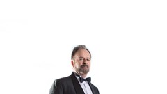 Nghệ sĩ Opera Stefan Paul Sanchez lưu diễn tại Hội An