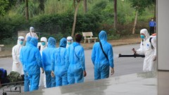 Chuyến bay đón 219 bệnh nhân Covid-19 từ Guinea Xích đạo hạ cánh an toàn