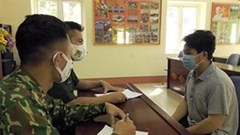 Biên phòng Lào Cai khởi tố hai đối tượng đưa người vượt biên trái phép