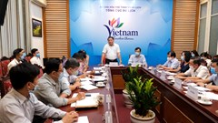 Làm việc với Tổng cục Du lịch, Thứ trưởng Bộ VHTTDL Nguyễn Văn Hùng đề nghị: Không được để đứt gãy trong du lịch