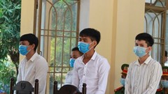 Trộm 37 cây vàng, 4 thanh niên chia nhau 31 năm tù