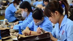 Lo ngại tình trạng lao động trên 35 tuổi bị buộc “hưu non”