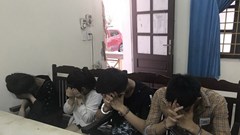 Bắt quả tang 4 thanh thiếu niên "mở tiệc" ma túy trong khách sạn