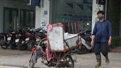 Bất an với xe máy cũ nát