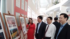 Triển lãm ảnh và tư liệu trong cộng đồng ASEAN tại Thanh Hóa