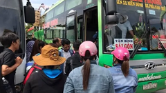 Tuyên truyền đảm bảo phòng, chống dịch Covid-19 trên các phương tiện giao thông công cộng