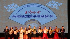 Bế mạc Cuộc thi tài năng trẻ sân khấu Chèo chuyên nghiệp toàn quốc – 2020: Tài năng trẻ “vượt khó” để toả sáng