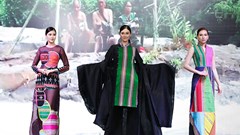 Fashion show Thổ cẩm "Hương rừng sắc núi": Nâng tầm sản phẩm thổ cẩm ứng dụng