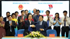 Nâng cao vai trò, trách nhiệm trong công tác giáo dục, đào tạo và bồi dưỡng thế hệ trẻ