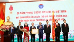 Trao tặng Huân chương Lao động hạng Nhì cho Cục Phòng, chống HIV/AIDS