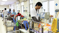 Nghệ An: Trẻ bị bệnh về đường hô hấp tăng do trời rét đậm