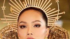 Hoa hậu H'Hen Niê đẹp rạng rỡ, hóa thân thành "Nữ thần Mặt trời"