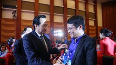 Không gục ngã và tỏa sáng nghị lực Việt