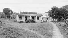 Kon Tum: Sau khi sáp nhập, gần 200 điểm trường bỏ trống