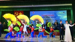 Chương trình nghệ thuật "Lời ca dâng Đảng"