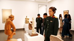 Khai mạc triển lãm Mùa xuân đất nước