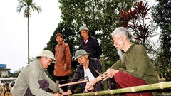 Chơi đu bay bổng ngày Xuân…