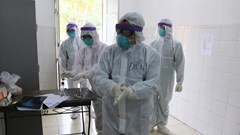 Thêm 13 ca lây nhiễm trong cộng đồng, dịch lan tới 13 tỉnh, thành