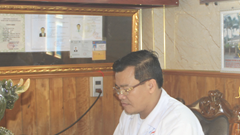 Lương y Nguyễn Tần với “tác động nắn chỉnh cột sống”