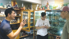Hành trình đi tìm đá quý “máu của mẹ đất” của chàng trai trẻ