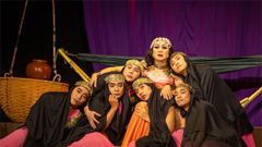 Nỗi buồn mùa Tết sân khấu kịch