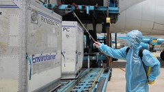 Chính phủ  ban hành Nghị quyết số 21/NQ-CP về mua và sử dụng vắc xin phòng COVID-19.