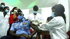 WHO sẽ có 237 triệu liều vaccine Covid-19 phân phối miễn phí