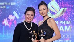 Những “đóa hồng” mạnh mẽ